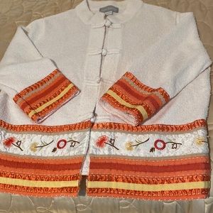 White lightweight jacket, perfect for Spring or cooler evenings